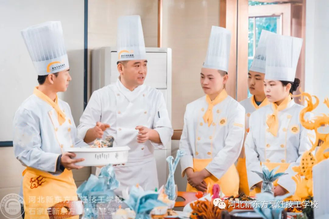 26个瞬间，爱上河北新东方！